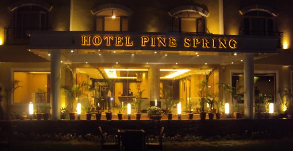 Hotel Pine Spring
